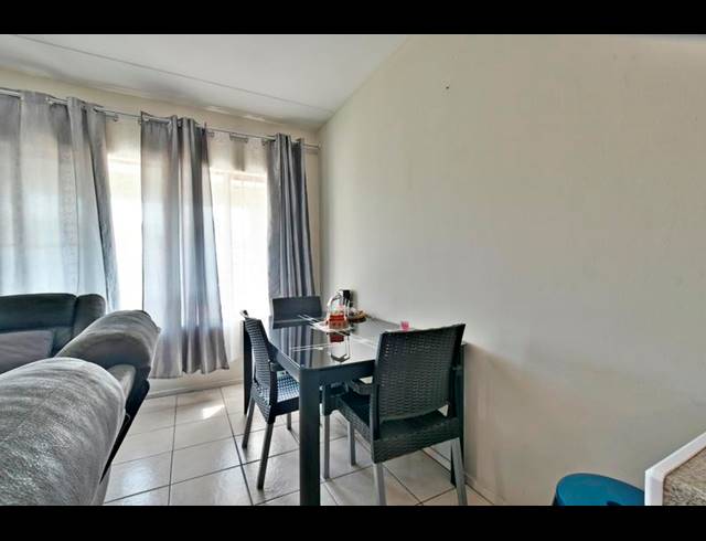 2 BEDROOM APARTMENT FOR SALE IN WINCHESTER HILLS